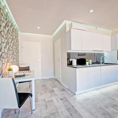 Good Time Apartments - Boznicza 1 I Male Garbary 8 Poznan Ngoại thất bức ảnh