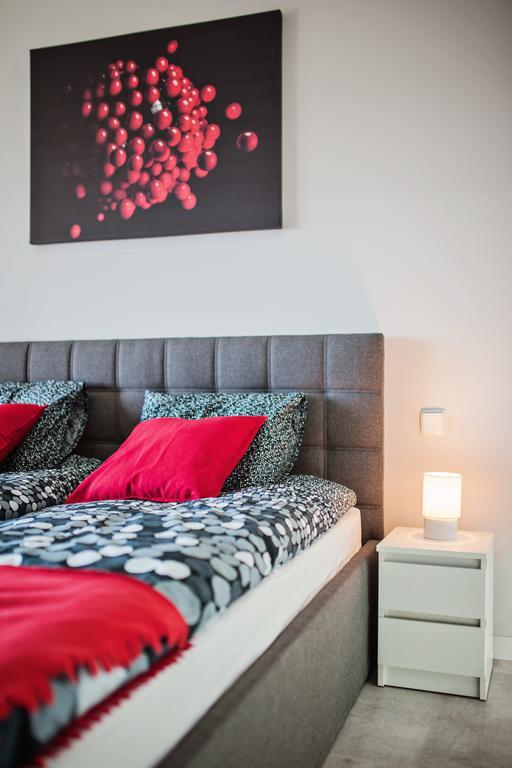 Good Time Apartments - Boznicza 1 I Male Garbary 8 Poznan Ngoại thất bức ảnh