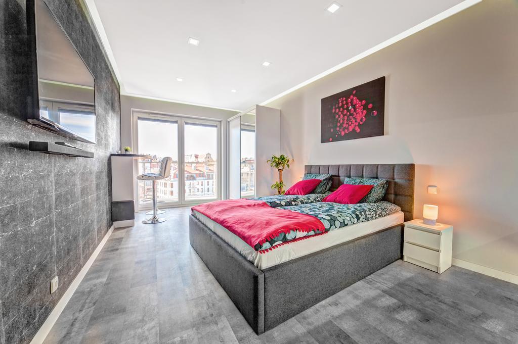 Good Time Apartments - Boznicza 1 I Male Garbary 8 Poznan Ngoại thất bức ảnh