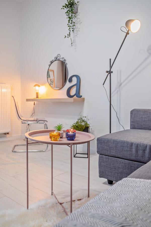 Good Time Apartments - Boznicza 1 I Male Garbary 8 Poznan Ngoại thất bức ảnh