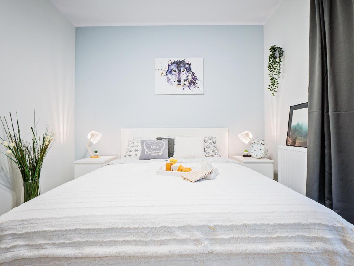 Good Time Apartments - Boznicza 1 I Male Garbary 8 Poznan Ngoại thất bức ảnh