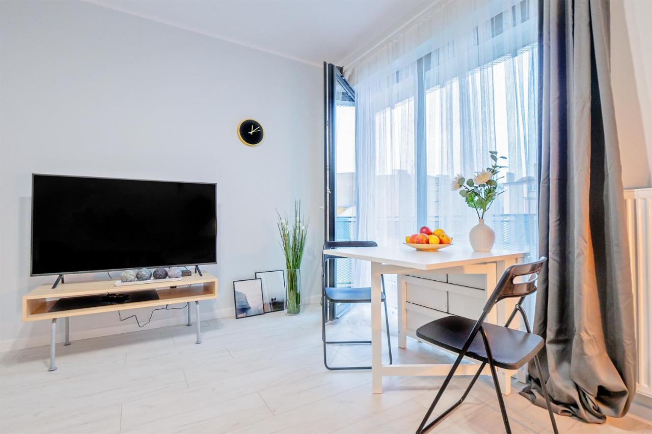Good Time Apartments - Boznicza 1 I Male Garbary 8 Poznan Ngoại thất bức ảnh
